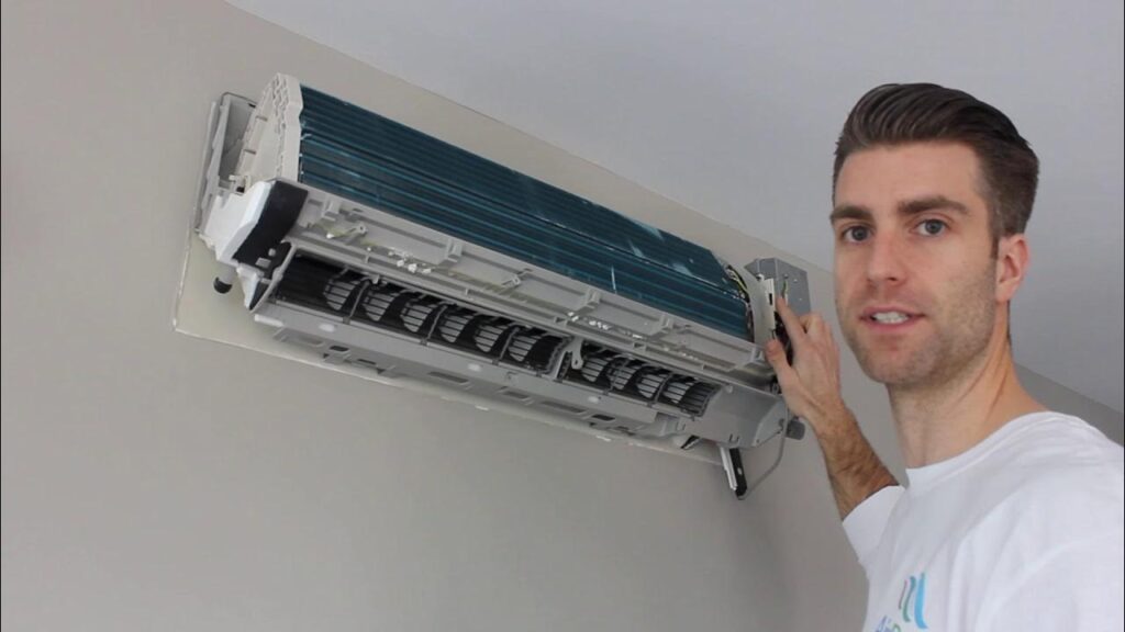 AC inverter sedang digunakan di kamar tidur modern